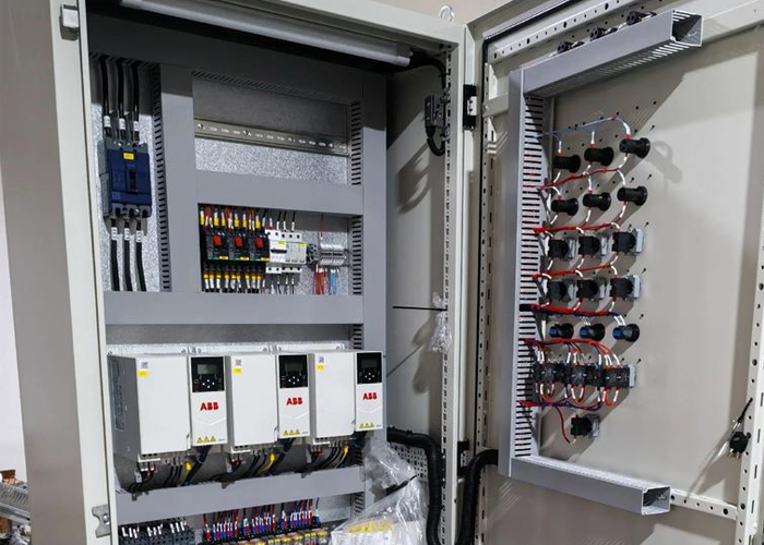 线槽厂家.jpg 线槽厂家.jpg