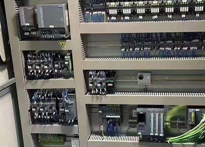 线槽厂家.jpg 线槽厂家.jpg